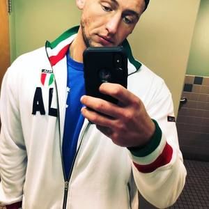 Meet your Posher, Victor